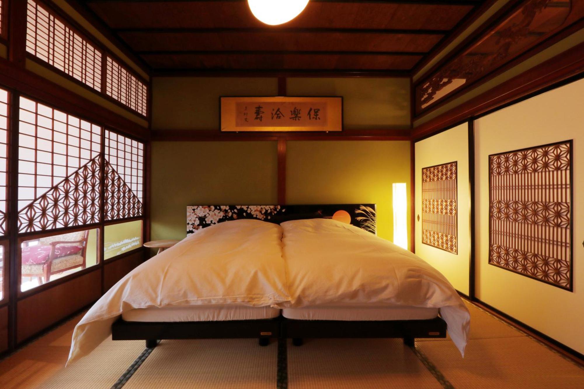 龍助２５ Hotel โคมัตสึ ภายนอก รูปภาพ