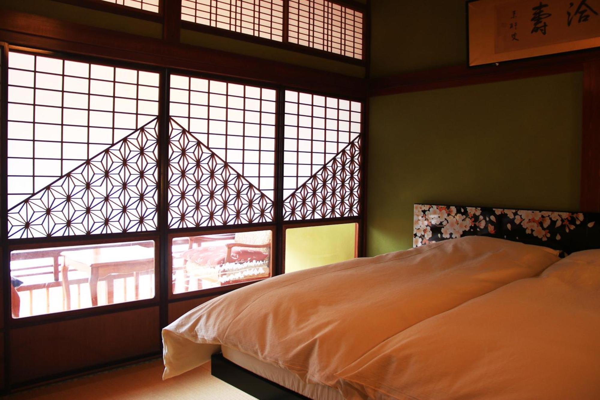 龍助２５ Hotel โคมัตสึ ภายนอก รูปภาพ